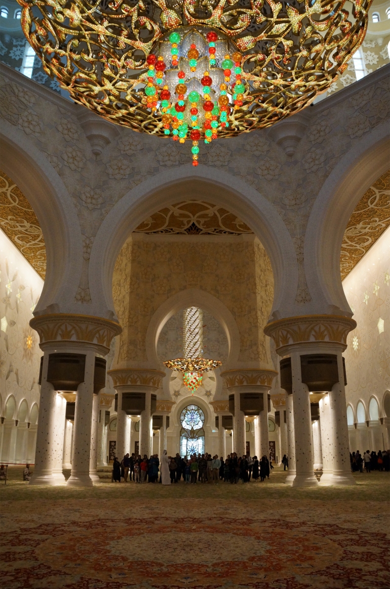 Sheikh Zayed Grand Mosque Interior 1