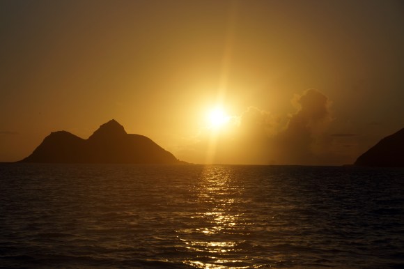 Hawaiian Vacation_Sunrise on the water
