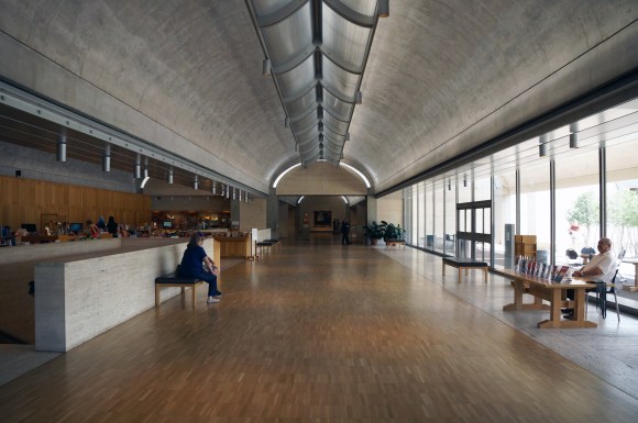 Kimbell Art Museum_Interior_Main volume 2