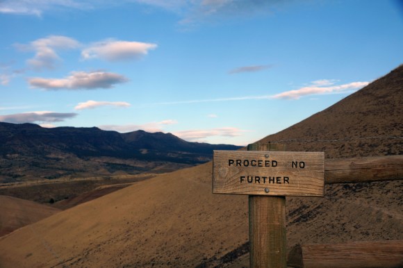 Painted Hills_Warning Sign 1