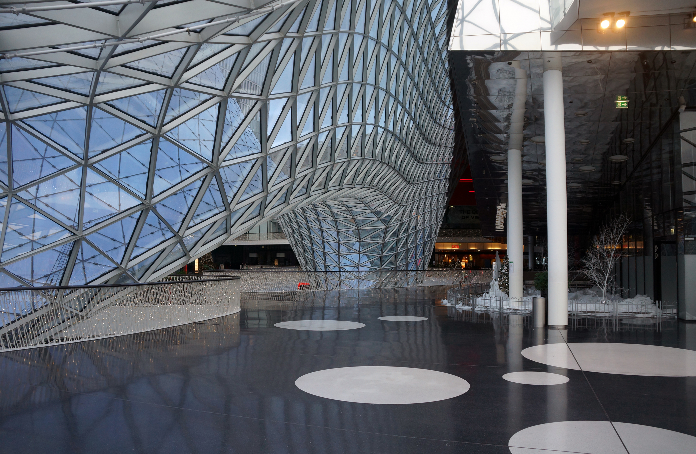 Frankfurt Germany_Myzeil_01