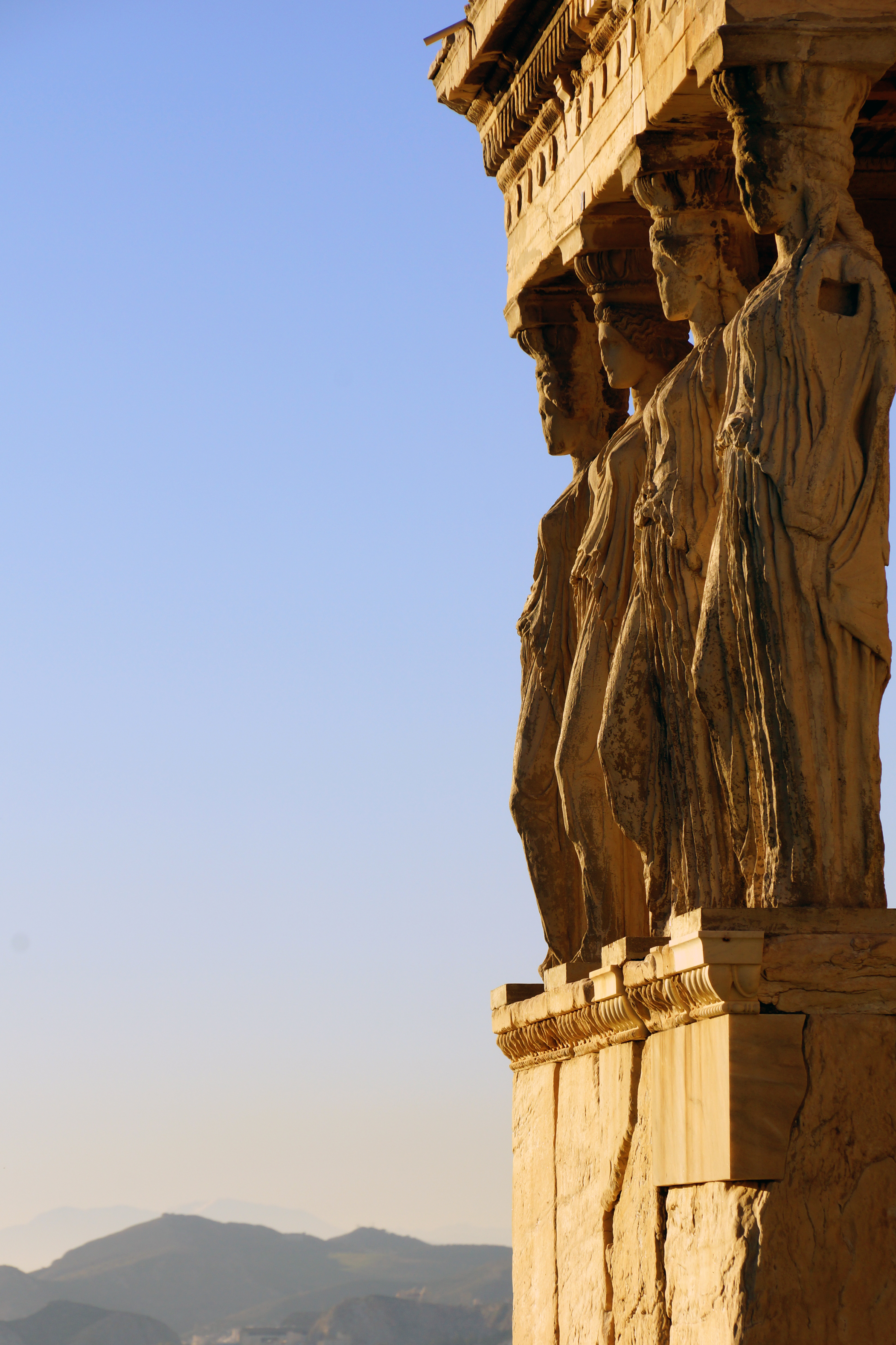 athens_greece_acropolis_caryatids