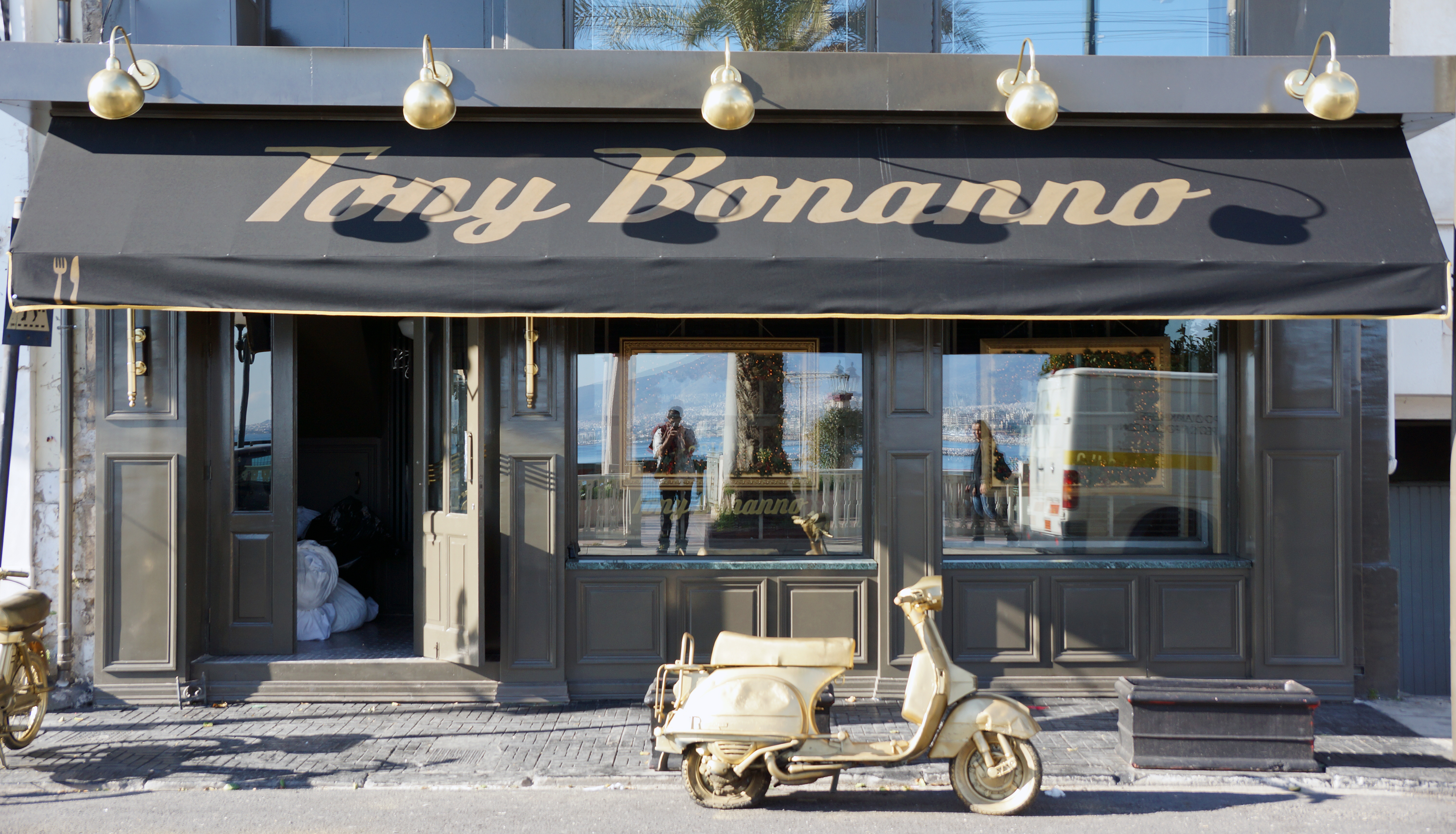 athens_greece_coolrestaurant