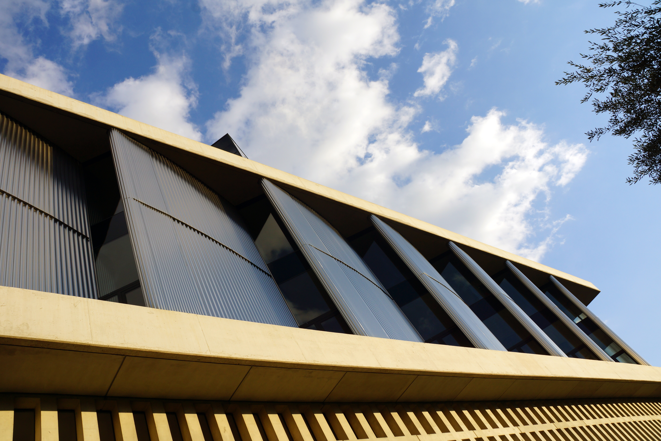 newacropolismuseum_facade_01